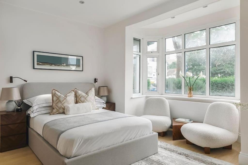 Newly Refurbished Cosy 2 Bed In Wembley Apartament Londra